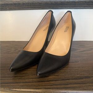 Michael Kors Dorothy Flex Pump Size 7.5